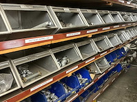 Partij installatie materiaal - afbeelding 6 van  34