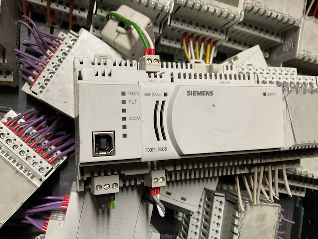 Partij installatie materialen - afbeelding 2 van  4