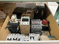 Partij installatie materialen - afbeelding 1 van  1