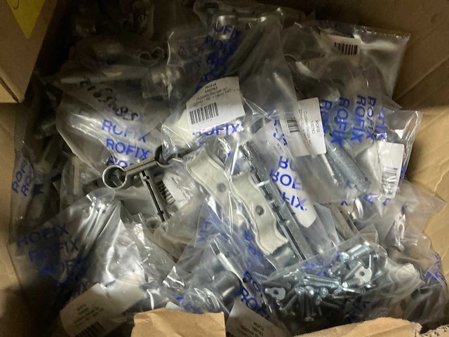 Partij installatie materialen - afbeelding 2 van  2