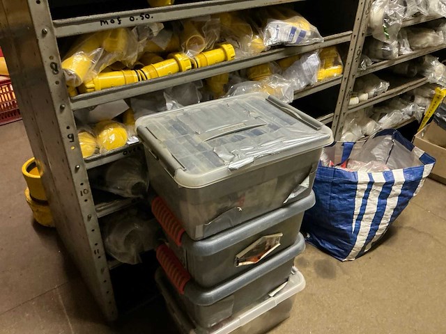 Partij installatie materialen - afbeelding 5 van  25