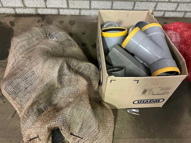 Partij installatie materialen - afbeelding 24 van  25