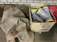 Partij installatie materialen - afbeelding 24 van  25