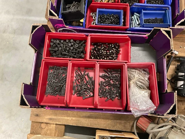 Partij installatie materialen - afbeelding 6 van  7