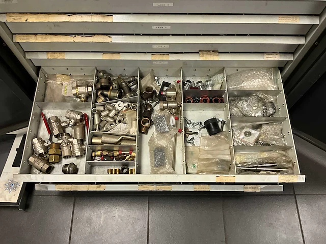 Partij installatie materialen - afbeelding 6 van  12