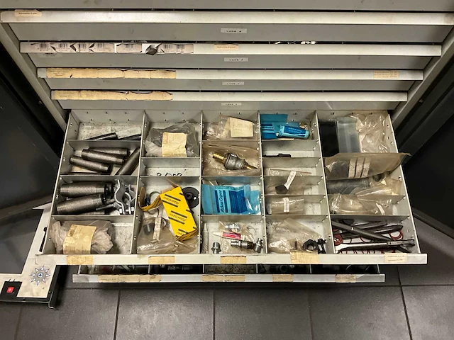 Partij installatie materialen - afbeelding 7 van  12