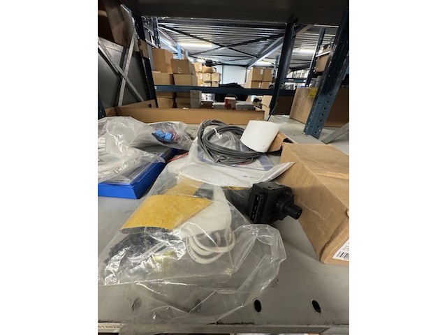 Partij installatie onderdelen warmtepompen - afbeelding 4 van  15