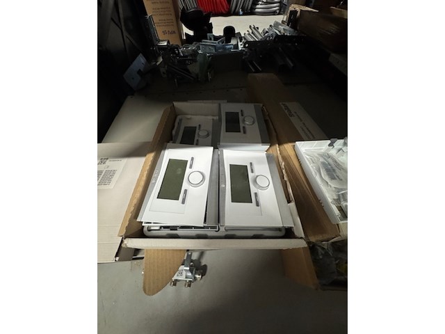 Partij installatie onderdelen warmtepompen - afbeelding 6 van  15