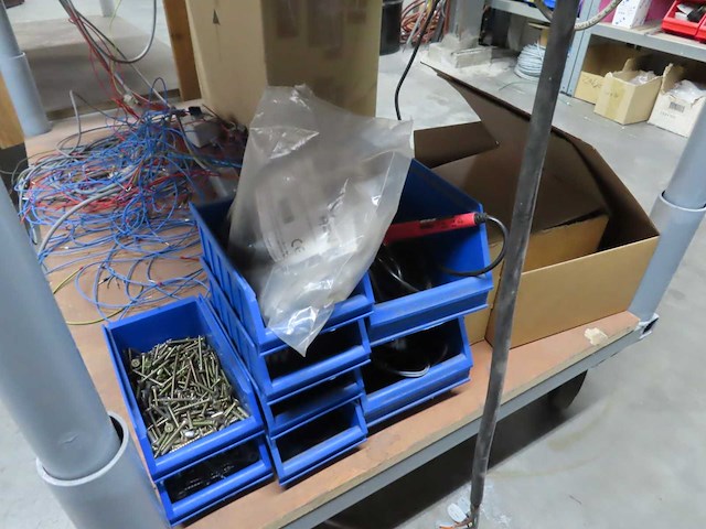 Partij installatie onderdelen - afbeelding 8 van  8