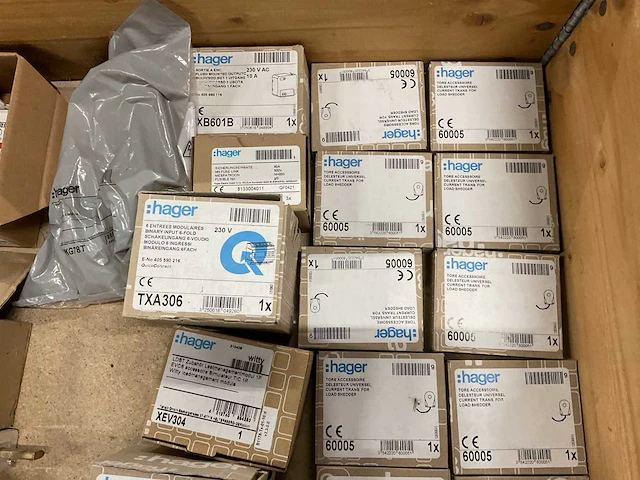 Partij installatieautomaten en meszekeringen - afbeelding 9 van  9