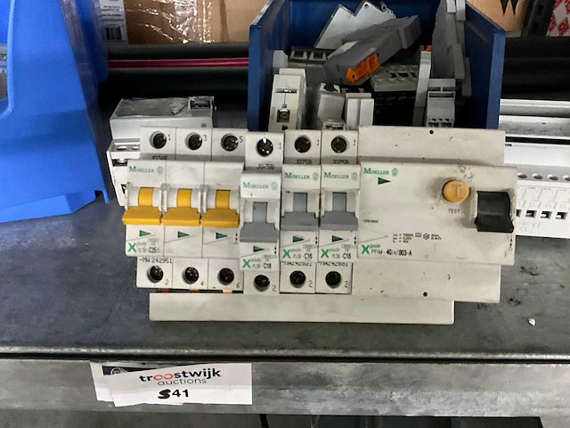 Partij installatieautomaten - afbeelding 3 van  7