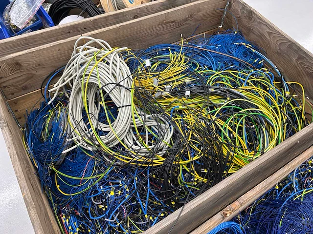 Partij installatiebekabeling en montagedraad - afbeelding 8 van  9