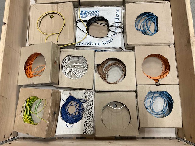 Partij installatiedraad, 17 dozen - afbeelding 2 van  3