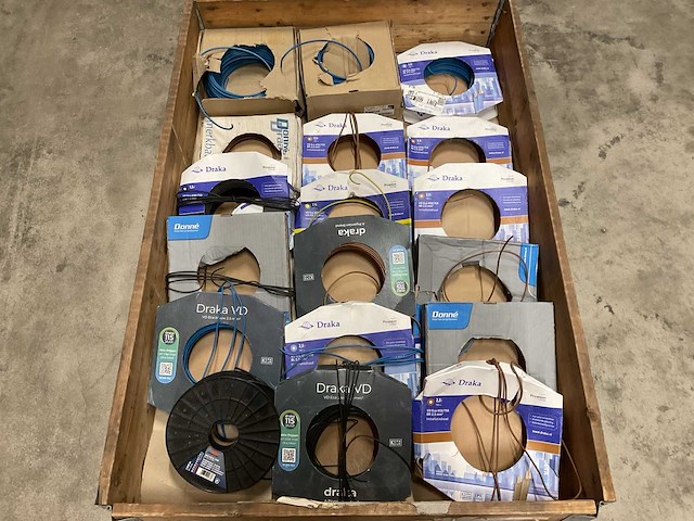 Partij installatiedraad, 18 dozen - afbeelding 1 van  3