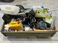 Partij installatiemateriaal en divers - afbeelding 1 van  7