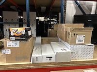 Partij installatiemateriaal en elektra w.o. led kaarslamp w.o. philips, geberit, easy drain - afbeelding 1 van  7