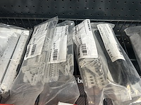 Partij installatiemateriaal en meterkast toebehoren w.o. siemens, legrand - afbeelding 3 van  9