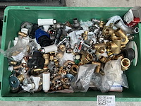 Partij installatiemateriaal en sanitair koppelingen w.o. watts - afbeelding 1 van  5
