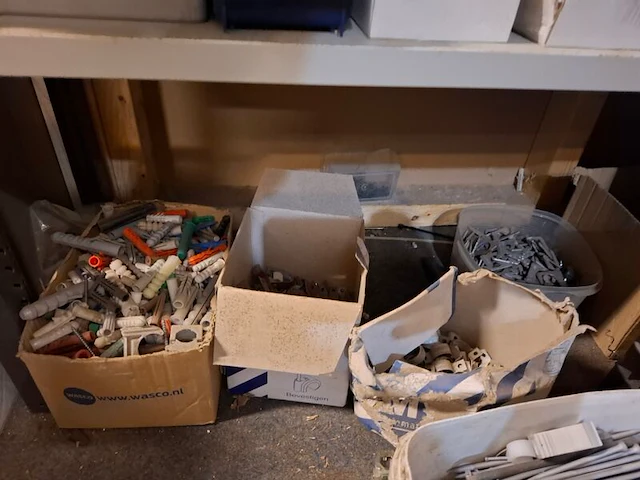 Partij installatiemateriaal in 1.5mtr stelling - afbeelding 25 van  43