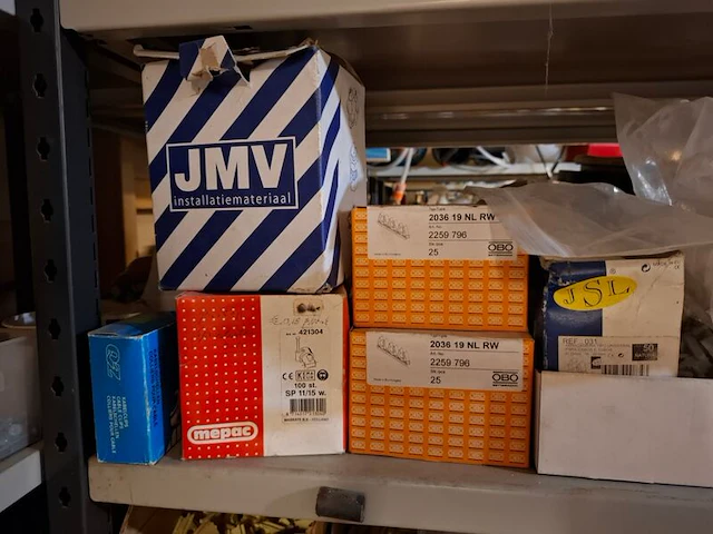 Partij installatiemateriaal in 1.5mtr stelling - afbeelding 42 van  43