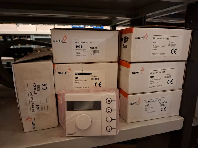Partij installatiemateriaal in 1mtr stelling, o.a. honeywell, remeha, nefit - afbeelding 9 van  22