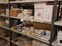 Partij installatiemateriaal in 1mtr stelling, o.a. honeywell, remeha, nefit