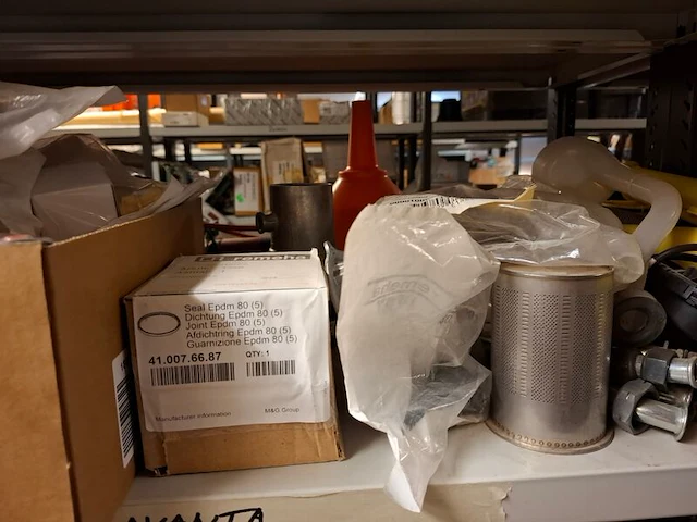 Partij installatiemateriaal in 2mtr stelling o.a. remeha - afbeelding 22 van  48