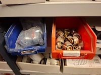 Partij installatiemateriaal in 2mtr stelling - afbeelding 20 van  39