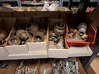 Partij installatiemateriaal in 2mtr stelling - afbeelding 7 van  31