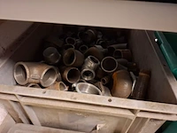 Partij installatiemateriaal in 2mtr stelling - afbeelding 14 van  31