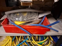 Partij installatiemateriaal in 2mtr stelling - afbeelding 20 van  21