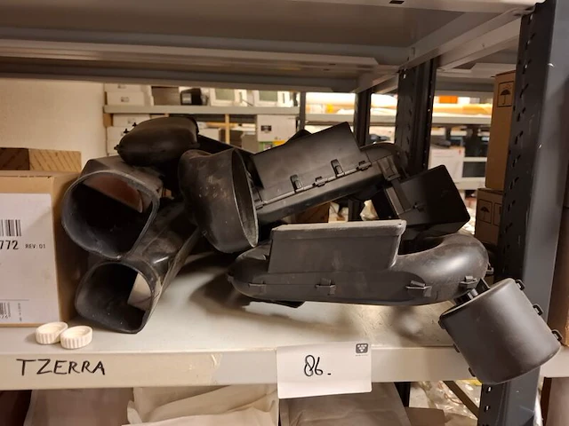 Partij installatiemateriaal in 2mtr stelling - afbeelding 15 van  35