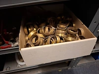 Partij installatiemateriaal in 2x magazijnkast - afbeelding 4 van  26
