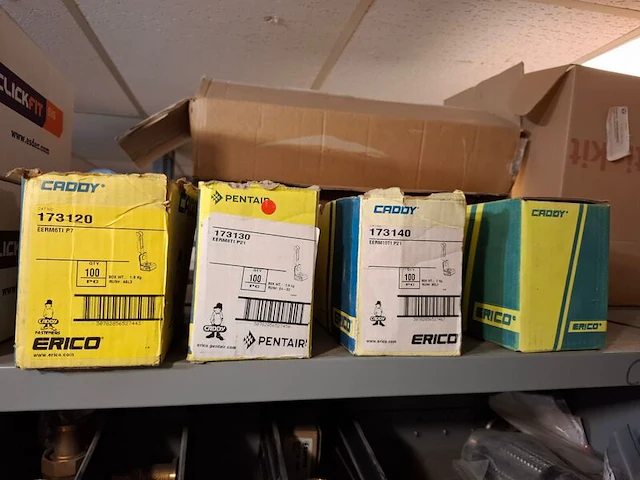 Partij installatiemateriaal in 4x magazijnkast - afbeelding 6 van  40