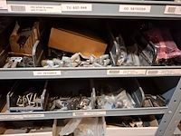 Partij installatiemateriaal in 4x magazijnkast - afbeelding 39 van  40