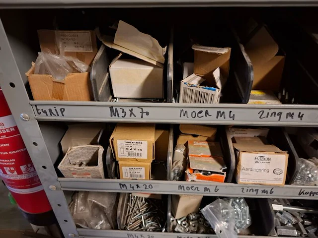 Partij installatiemateriaal incl 2x magazijnkast - afbeelding 5 van  34