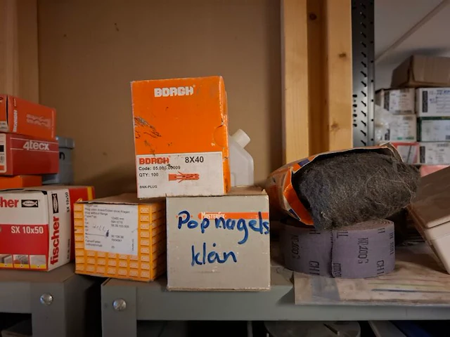 Partij installatiemateriaal incl 2x magazijnkast - afbeelding 14 van  34