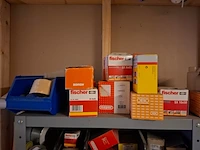Partij installatiemateriaal incl 2x magazijnkast - afbeelding 12 van  34