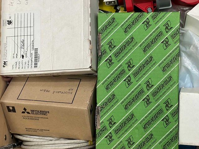 Partij installatiemateriaal, krachtstroom etc - afbeelding 3 van  10