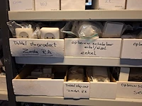 Partij installatiemateriaal o.a. busch-duro, gira, grohe, geberit, etc - afbeelding 9 van  101