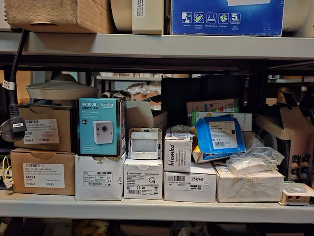 Partij installatiemateriaal o.a. haier, technosystem - afbeelding 30 van  67