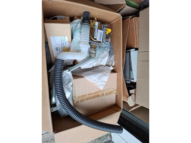 Partij installatiemateriaal o.a. nefit, remeha - afbeelding 6 van  24
