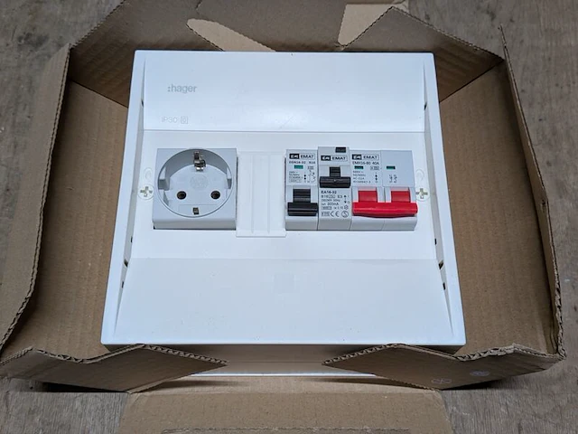 Partij installatiemateriaal t.b.v. zonnepanelen - afbeelding 14 van  15