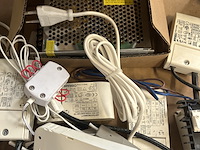 Partij installatiemateriaal, verlichting en drivers - afbeelding 5 van  8