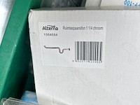 Partij installatiemateriaal w.o. drains en hulpstukken - afbeelding 13 van  13