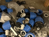 Partij installatiemateriaal w.o. koppelstukken, knelkoppeling - afbeelding 7 van  7