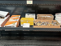 Partij installatiemateriaal w.o. messing fittingen en koppelingen, inregelafsluiters - afbeelding 1 van  7
