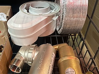 Partij installatiemateriaal w.o. messing fittingen en koppelingen, inregelafsluiters - afbeelding 4 van  7