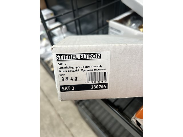 Partij installatiemateriaal w.o. messing fittingen en koppelingen, inregelafsluiters - afbeelding 7 van  7