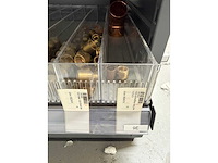 Partij installatiemateriaal w.o. messing koppelingen en koperen hulpstukken - afbeelding 15 van  20